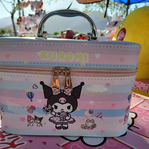 MALETÍN COSMETIQUERO KUROMI